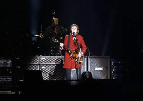 OUT THERE TOUR - QUITO, ECUADOR (VIDEO, FOTOS)