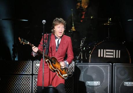 OUT THERE TOUR - QUITO, ECUADOR (VIDEO, FOTOS)