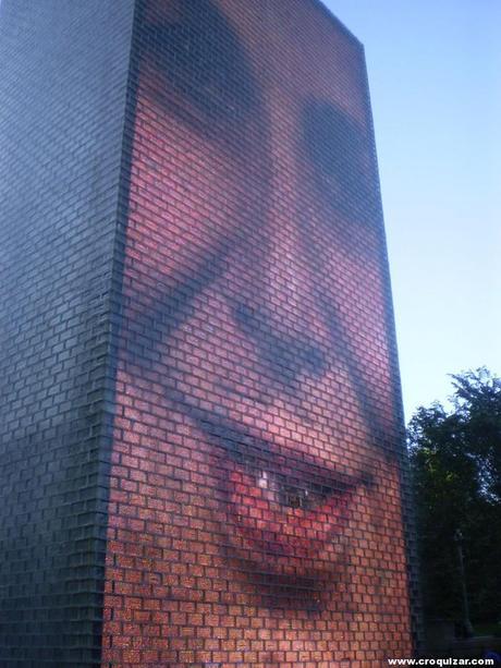 CHI-013-The-Crown-Fountain-11