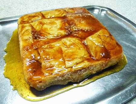 BUDÍN CON MANZANA