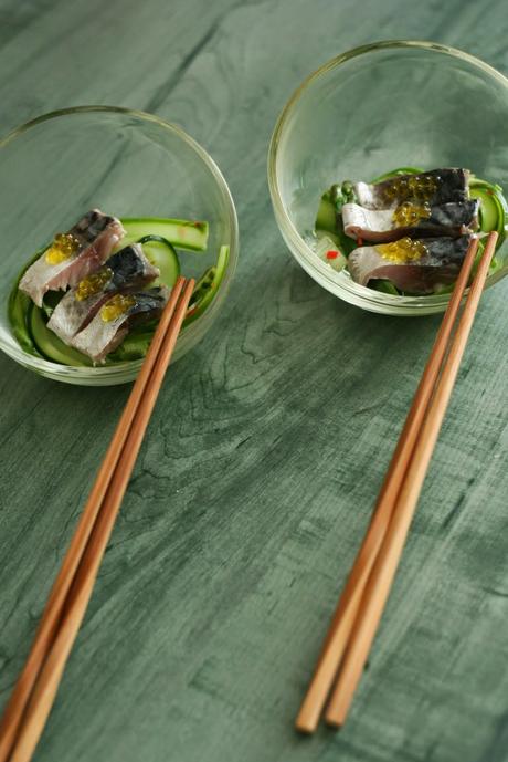 ENSALADA DE CABALLA MARINADA EN CÍTRICOS