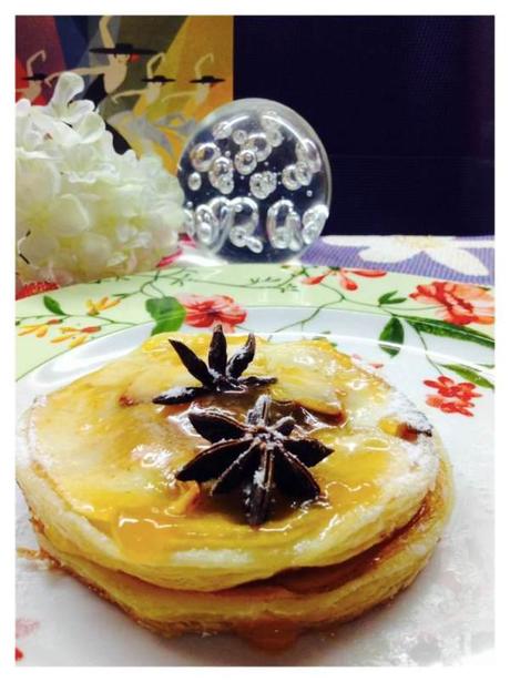 Tarta de manzana con hojaldre y anís