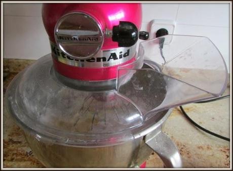 Trabajar con azúcar glass y evitar que llegue la blanca navidad a la cocina