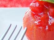 Tomates confitados rellenos fresas.