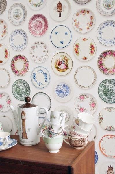 PAPEL PINTADO CON PLATOS Y CUBIERTOS papeles para cocina y comedores