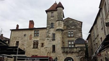 Descubriendo Francia. Périgueux, mi viaje.