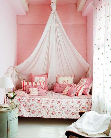 Camas con dosel