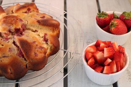 Flower strawberry bread