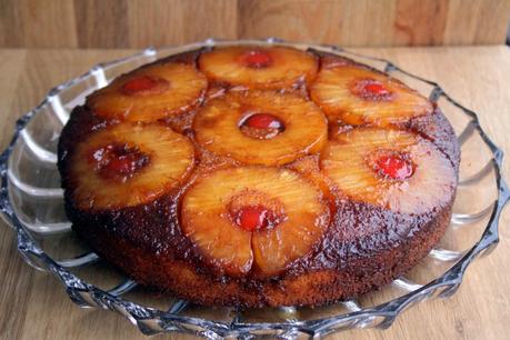 Bizcocho invertido de piña