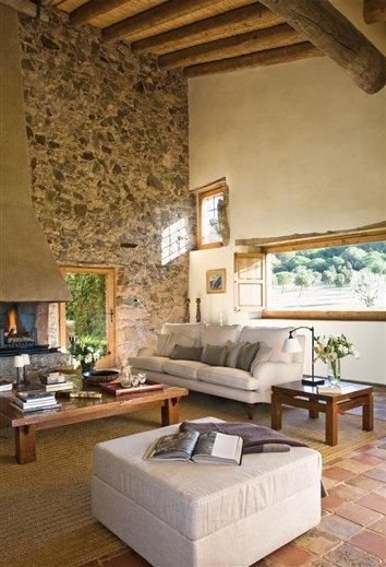 Hermosa casa antigua totalmente remodelada // Beautiful antique home completely remodeled.