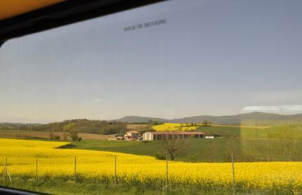 Atravesando las campiñas francesas en tren