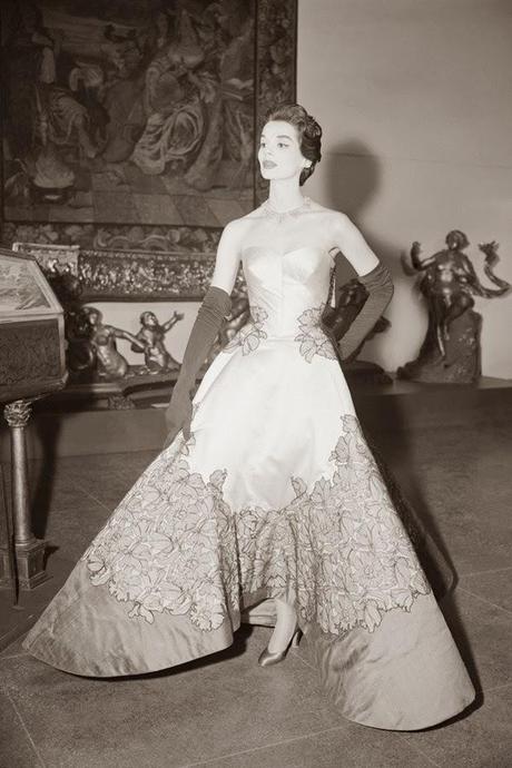 Charles James: Beyond Fashion