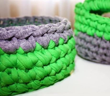 Cestas de trapillo en colores neón