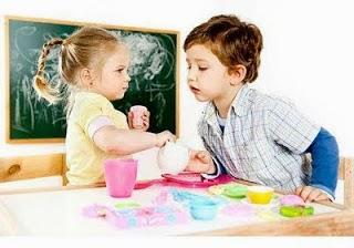 ¿Es malo un niño por no deja sus juguetes?, ¿como se educa para que compartan?,¿ sabemos los padres explicar a nuestros hijos las bases de compartir con los demás?.