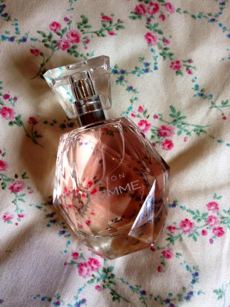 Nueva Fragancia de Avon Femme