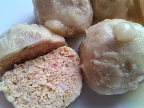 Albóndigas al horno con salsa de manzanas