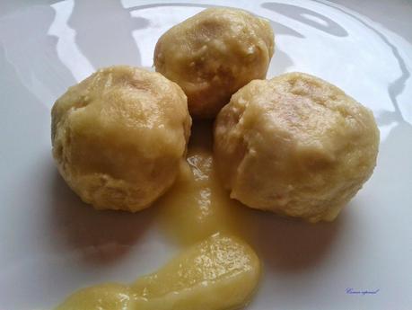 Albóndigas al horno con salsa de manzanas