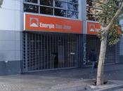 Chica quiere debatir salario empleados?