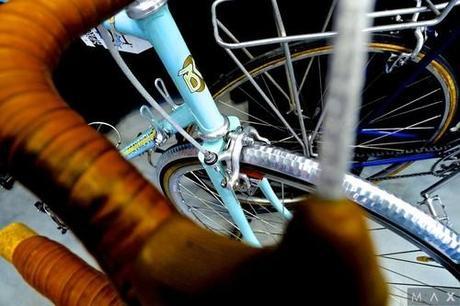 Cómo cambiar los cables y fundas de tus frenos y cambios El mantenimiento de los cables ayuda a tener un buen accionamiento de frenos y cambios.