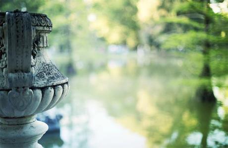 street style barbara crespo retiro palacio cristal a bicyclette tshirt navy heart fashion blogger outfit blog de moda