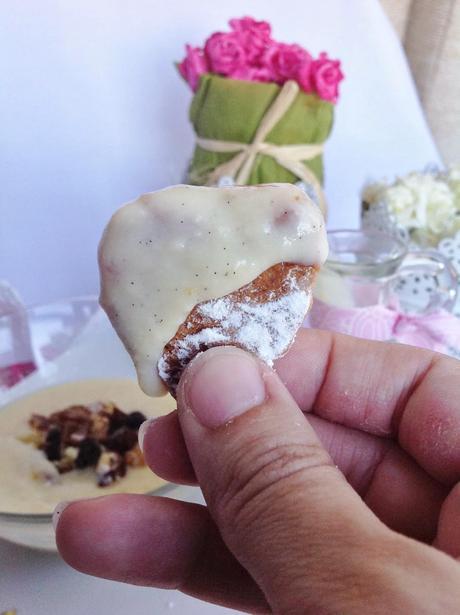 PASTAS DE LA MEDIA LUNA O GALLETAS DEL LEÓN CON CREMA INGLESA AROMATIZADA CON VAINILLA Y CARDAMOMO - TERCER RETO NAZARÍ