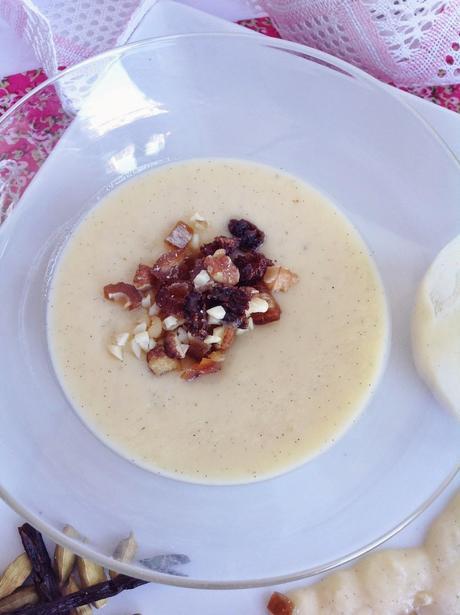 PASTAS DE LA MEDIA LUNA O GALLETAS DEL LEÓN CON CREMA INGLESA AROMATIZADA CON VAINILLA Y CARDAMOMO - TERCER RETO NAZARÍ