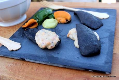 Mejillones Tigre con Mayonesa de Albahaca