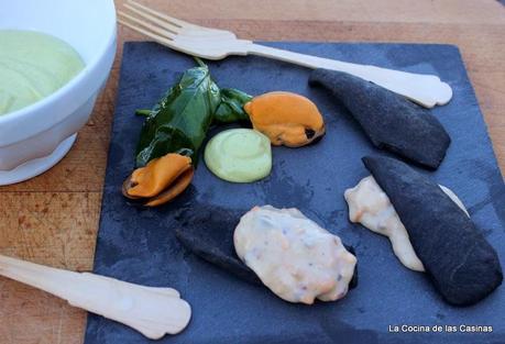 Mejillones Tigre con Mayonesa de Albahaca