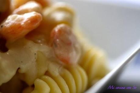 RADIATORI CON GAMBAS Y CEBOLLA: