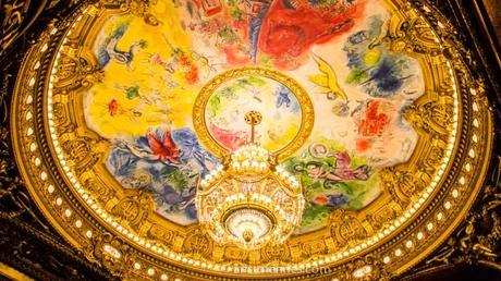 Pintura del artista Chagall en la ópera Garnier París