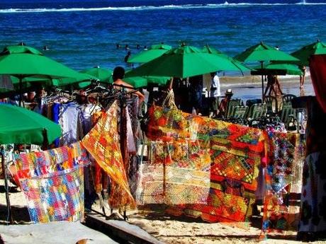 Vendedores en Playa del Francés, Maceió. Alagoas