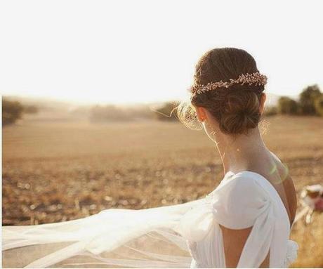 Diademas doradas para novias o invitadas