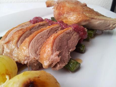 Pato al horno con verduras glaseadas