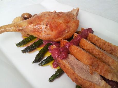 Pato al horno con verduras glaseadas