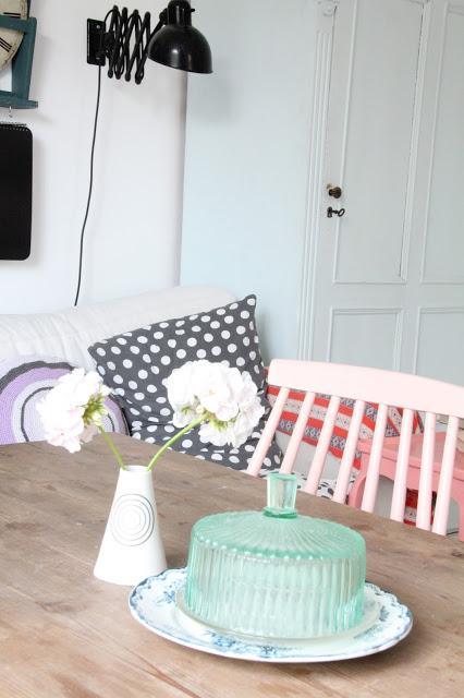 El detalle en rosa. Destaca un espacio con una pieza clave de color El detalle en rosa. Destaca un espacio con una pieza clave de color