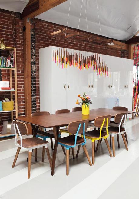 EL COLORIDO ESTUDIO DE UNA DISEÑADORA GRÁFICA