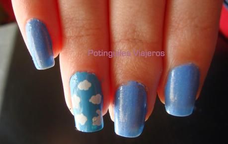 Manicureando: nubes primaverales con Konad