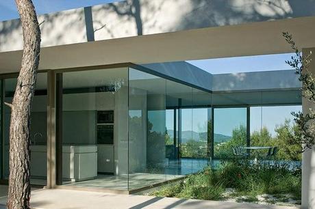 Vivienda Vanguardista en el Bosque