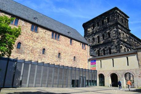 Entrada al Convento de San Simeón