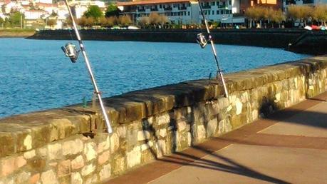 Herramienta para sujetar la caña de pescar Herramienta para sujetar la caña de pescar