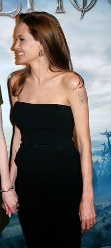 Kim y Angelina, del blanco al negro. Elije el look