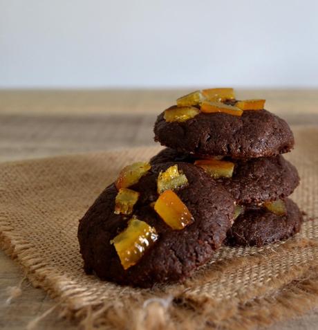 GALLETAS DE CHOCOLATE Y NARANJA CONFITADA