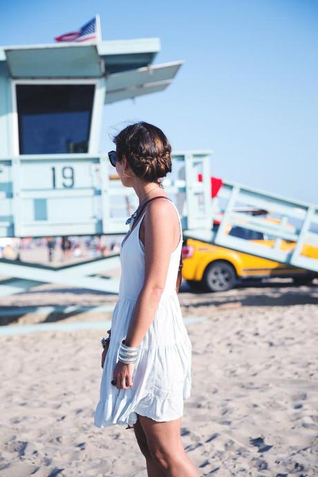 Venice_Beach-California-Road_Trip-Open_Back_Dress-Brandy_Melville-Street_Style-4