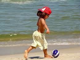 NIVEA te ayuda a no perder a tus hijos este verano en la playa