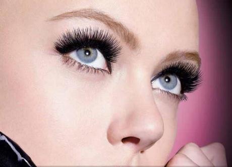 Mirada extrema con Maybelline NY