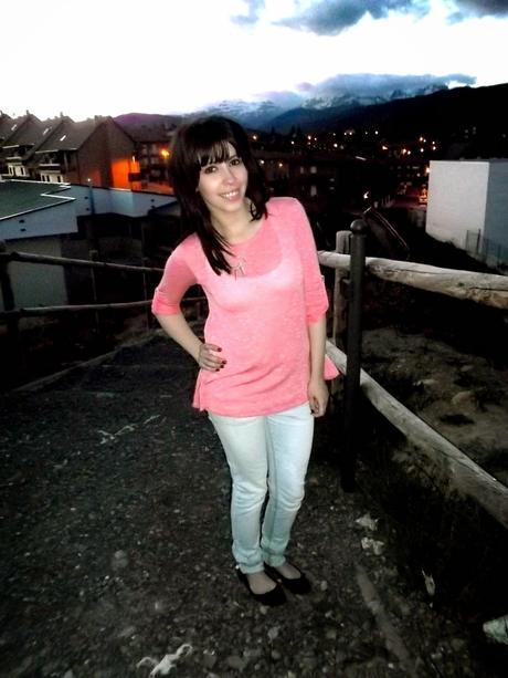 Outfit: Coral y Encaje. Outfit: Coral y Encaje.