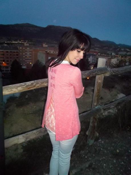 Outfit: Coral y Encaje. Outfit: Coral y Encaje.