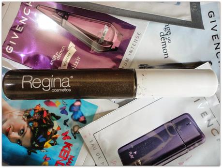 Reseña delineador liquido de color de Regina Cosmetics.