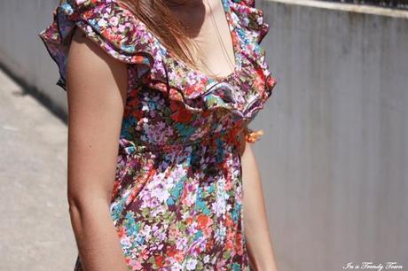 VANE FLOWERS VANE FLOWERS 2 2