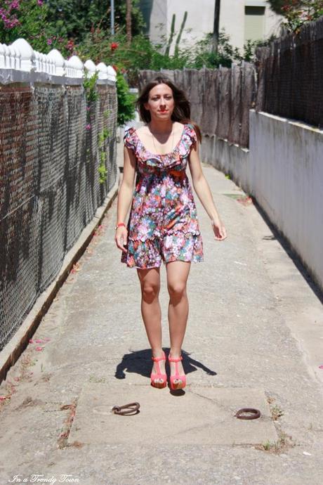 VANE FLOWERS VANE FLOWERS 8 8